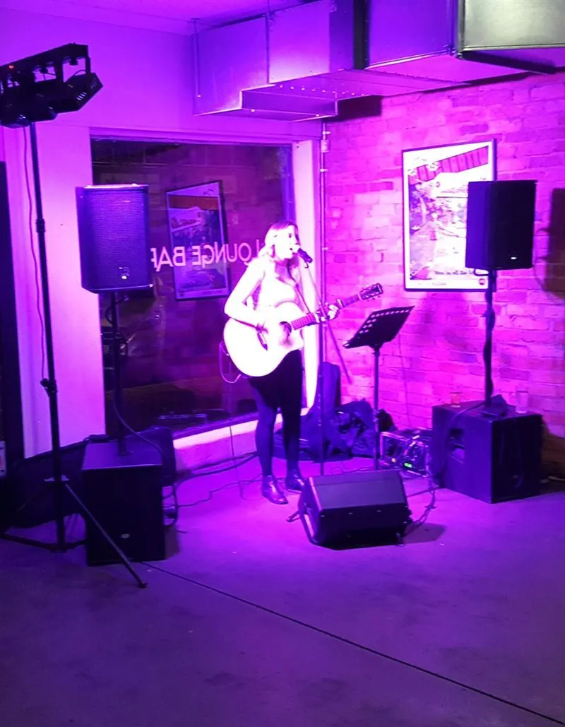 Live acoustic music night at Precinct